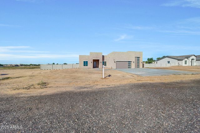 32684 N 213th Drive, Wittmann, AZ 85361