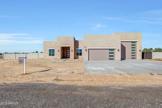 32684 N 213th Drive, Wittmann, AZ 85361
