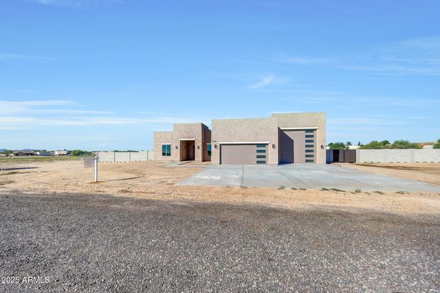 32684 N 213th Drive, Wittmann, AZ 85361