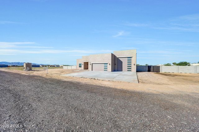 32684 N 213th Drive, Wittmann, AZ 85361