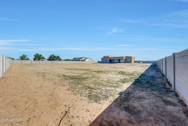 32684 N 213th Drive, Wittmann, AZ 85361