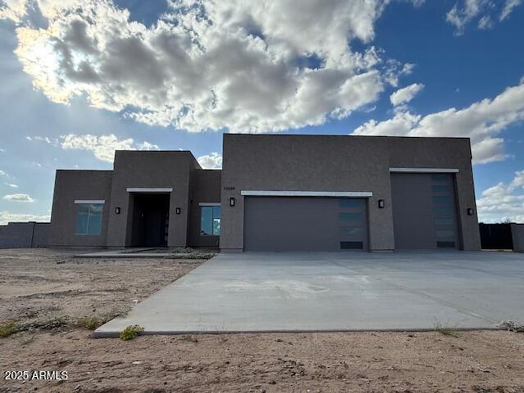 32684 N 213th Drive, Wittmann, AZ 85361 — photo 3