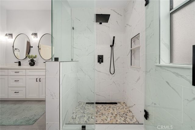 383 Park Avenue, Long Beach, CA 90814