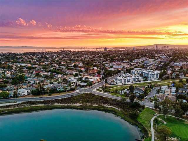 383 Park Avenue, Long Beach, CA 90814