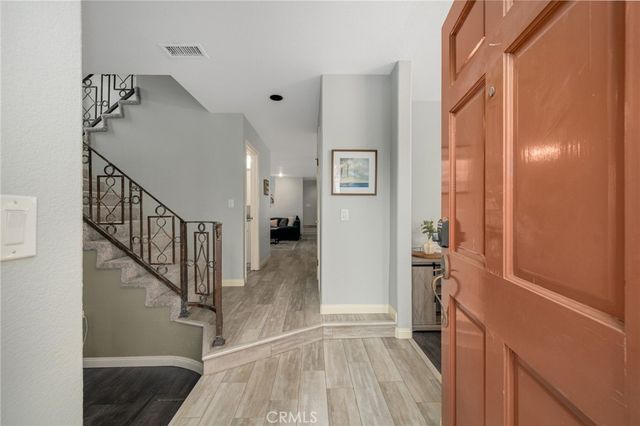 383 Park Avenue, Long Beach, CA 90814