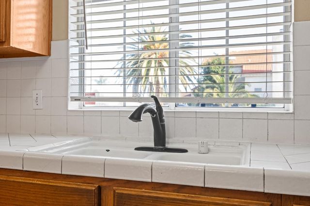 988 Ramona, Clovis, CA 93612