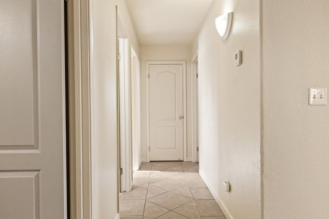 988 Ramona, Clovis, CA 93612