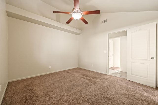 988 Ramona, Clovis, CA 93612