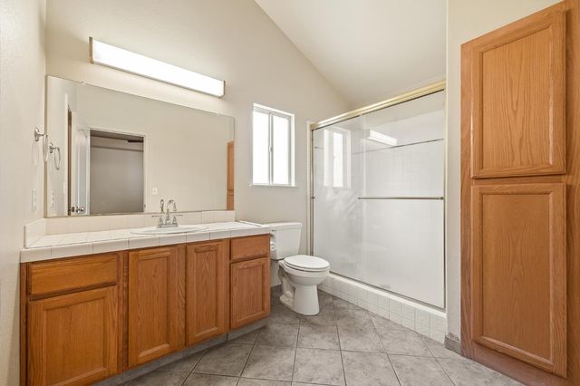 988 Ramona, Clovis, CA 93612