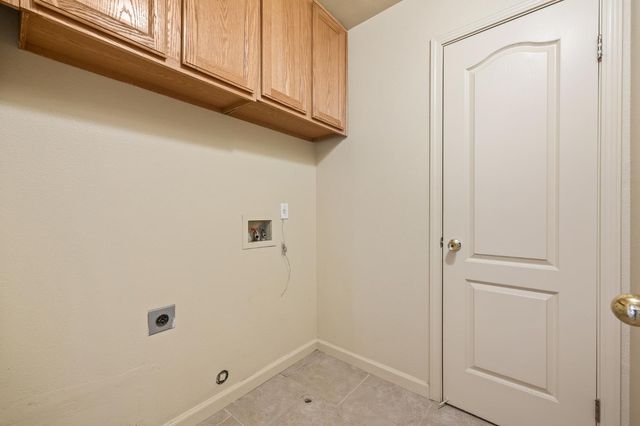 988 Ramona, Clovis, CA 93612