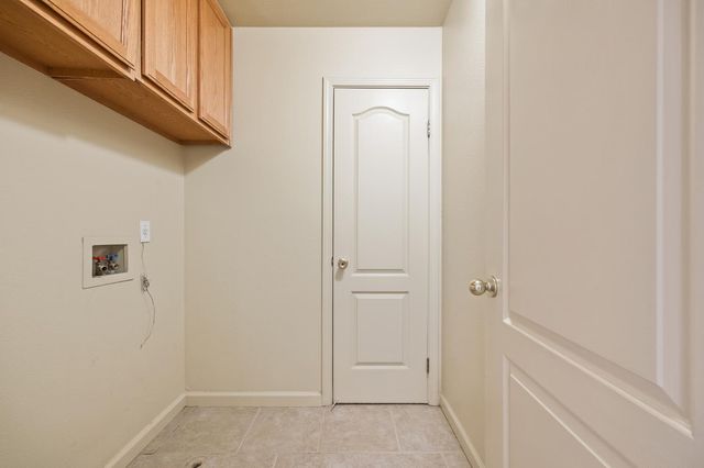 988 Ramona, Clovis, CA 93612