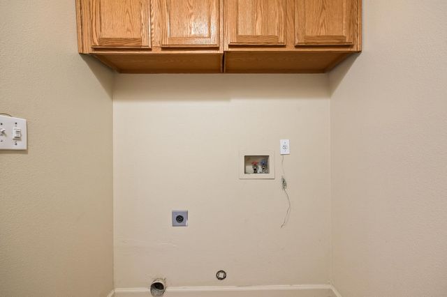 988 Ramona, Clovis, CA 93612