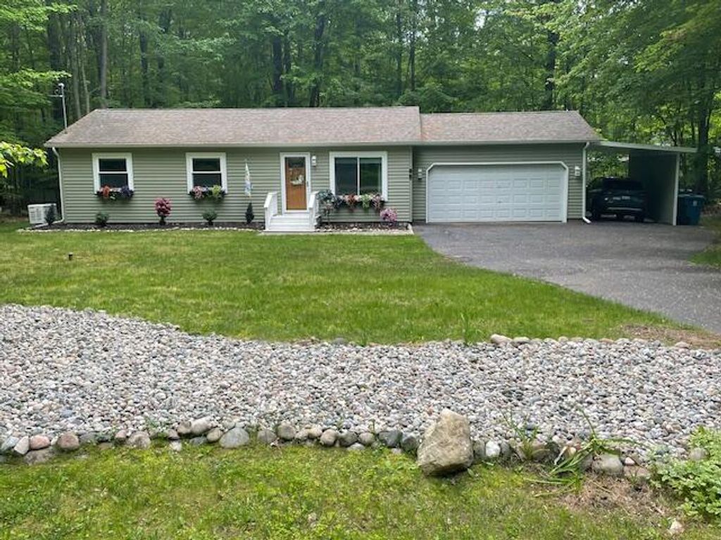 95 Caduca Lane, Roscommon, MI 48653