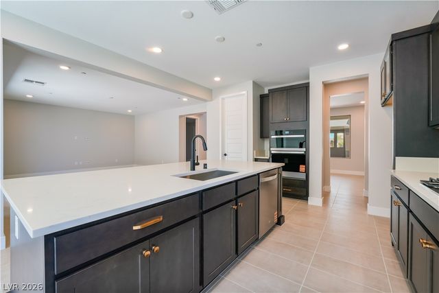 981 Estates Bend Court, Las Vegas, NV 89138