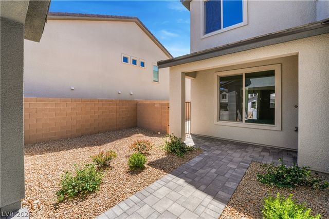 981 Estates Bend Court, Las Vegas, NV 89138