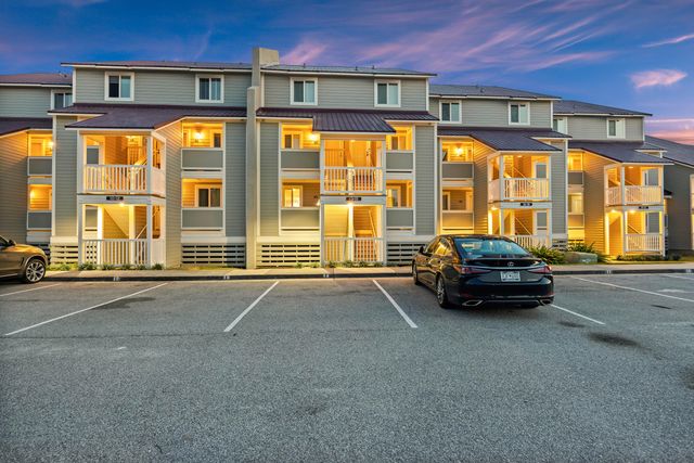 13 W Mariners Cay Drive, Folly Beach, SC 29439