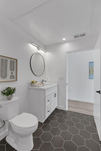 889 McLellan Drive 206, South San Francisco, CA 94080