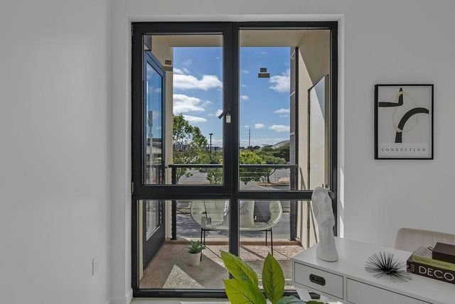 889 McLellan Drive 206, South San Francisco, CA 94080