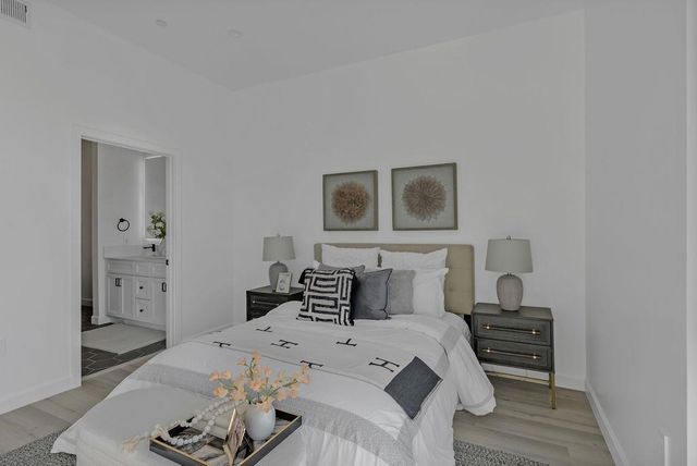 889 McLellan Drive 206, South San Francisco, CA 94080