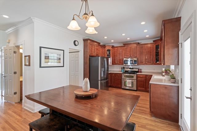 2910 Sulphur Springs Rd, Murfreesboro, TN 37129