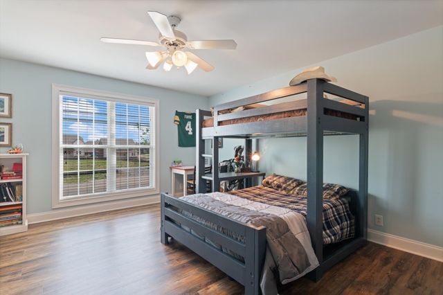 2910 Sulphur Springs Rd, Murfreesboro, TN 37129