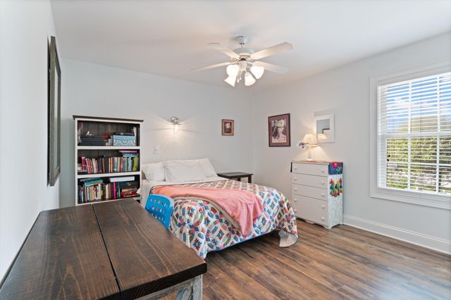 2910 Sulphur Springs Rd, Murfreesboro, TN 37129