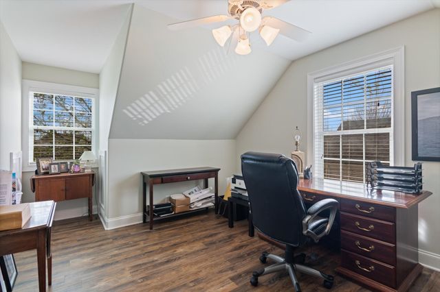 2910 Sulphur Springs Rd, Murfreesboro, TN 37129