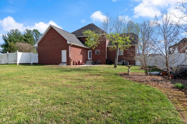 2910 Sulphur Springs Rd, Murfreesboro, TN 37129