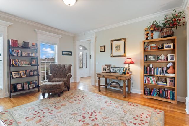 2910 Sulphur Springs Rd, Murfreesboro, TN 37129