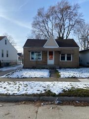 27869 Tighe Street, Roseville, MI 48066