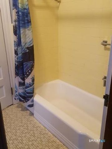 63 Sea Street, New Haven, CT 06519