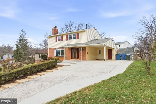 9216 KRISTIN LN, Fairfax, VA 22032