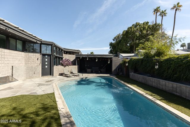 3126 N 6TH Avenue, Phoenix, AZ 85013