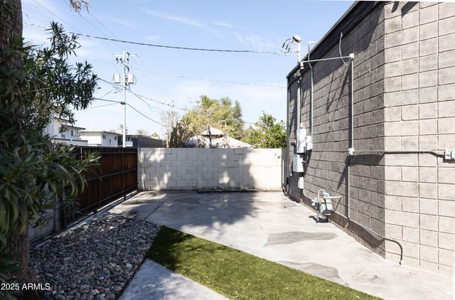 3126 N 6TH Avenue, Phoenix, AZ 85013