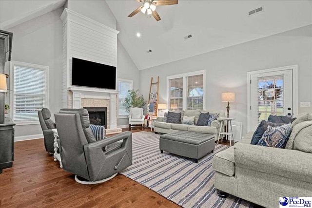 3150 Woodside Dr., Effingham, SC 29541