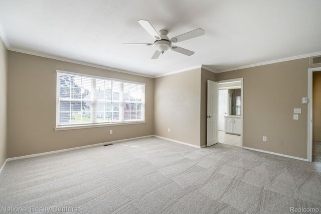 1884 Charrington Drive, West Bloomfield Charter Township, MI 48324