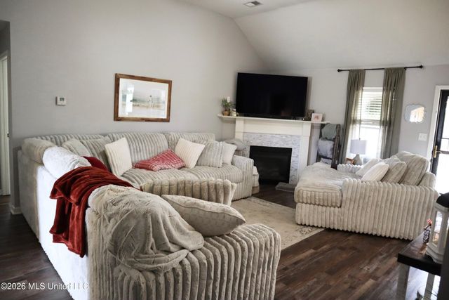 2663 Russum Drive, Southaven, MS 38672