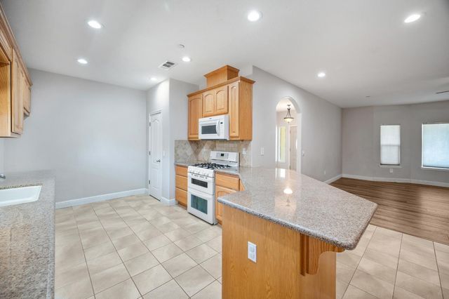 4530 Maximus Rd, Denair, CA 95316