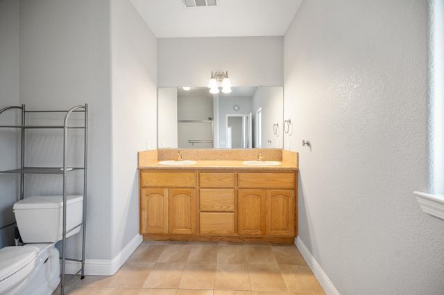4530 Maximus Rd, Denair, CA 95316