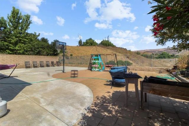 7252 Pecan Ave, Moorpark, CA 93021