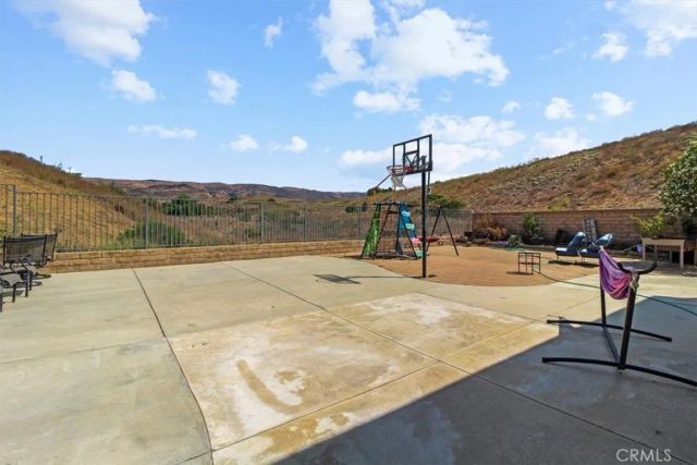 7252 Pecan Ave, Moorpark, CA 93021