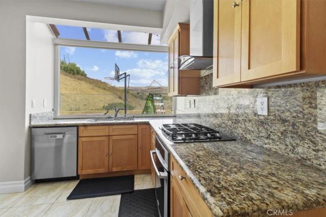 7252 Pecan Ave, Moorpark, CA 93021