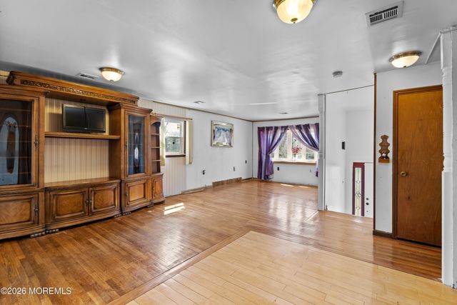 271 Joe Parker Road, Lakewood, NJ 08701