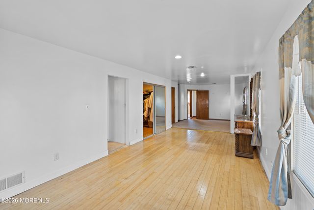 271 Joe Parker Road, Lakewood, NJ 08701