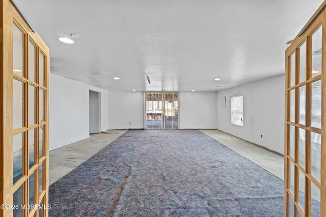 271 Joe Parker Road, Lakewood, NJ 08701