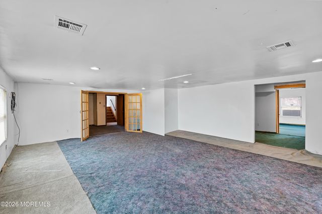 271 Joe Parker Road, Lakewood, NJ 08701