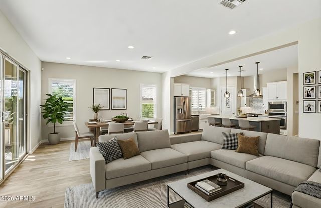 18125 N 65TH Place, Phoenix, AZ 85054