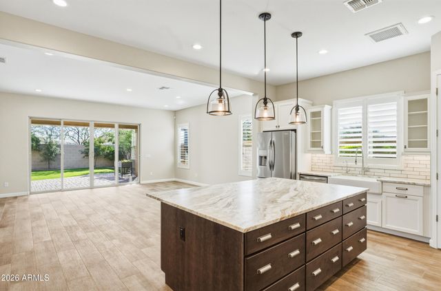 18125 N 65TH Place, Phoenix, AZ 85054