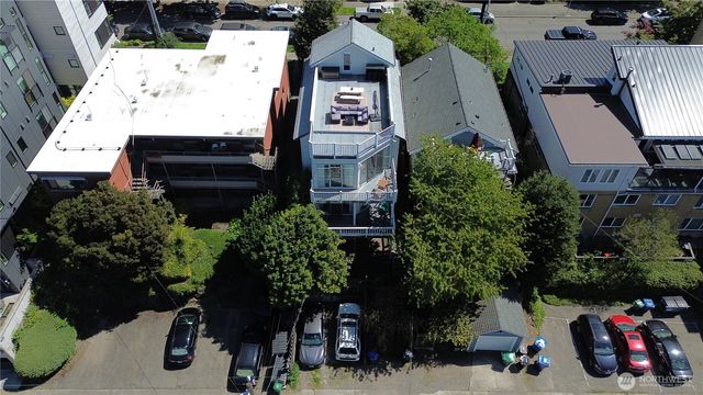 2215 Yale Ave E, Seattle, WA 98102