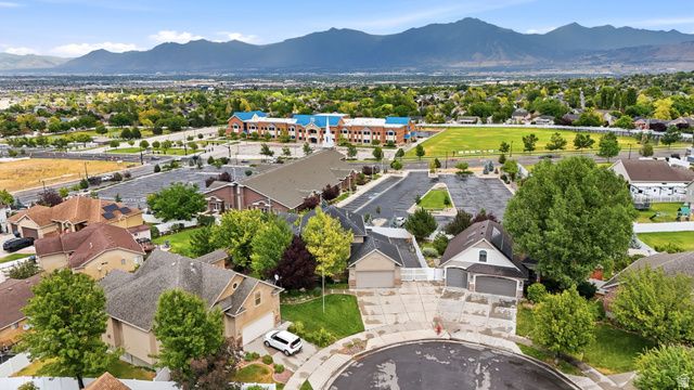 5668 W TUSCAN ROSE CIR, Herriman, UT 84096